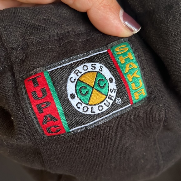 Tupac Shakur Black Cross Colours Hoodie - Picture 4 of 4